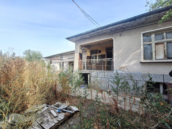 Къща в Съединение - 80 кв.м за 532 €/кв.м - Снимка #1