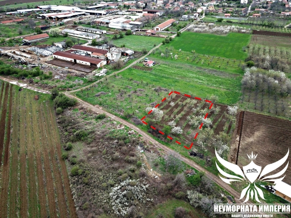 Земеделски имот в с. Червен, Област Пловдив -  кв.м за 19350 €/дка - Снимка #1