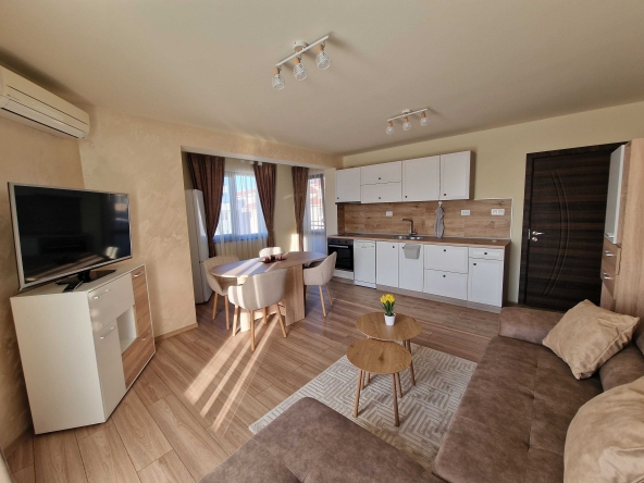 Дава се под наем Двустаен апартамент в Асеновград - 61 кв.м за 306 € - Снимка #1