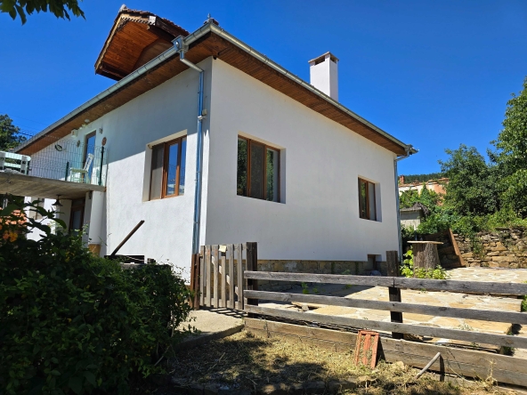 Къща в с. Гостилица, Област Габрово - 123 кв.м за 1423 €/кв.м - Снимка #1