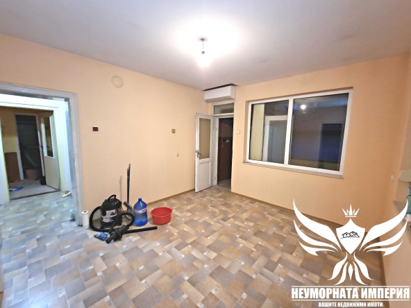 Четиристаен апартамент в Асеновград - 108 кв.м за 1084 €/кв.м - Снимка #1