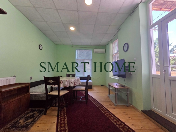 Дава се под наем Тристаен апартамент в Велико Търново, Център - 80 кв.м за 331.5 € - Снимка #1