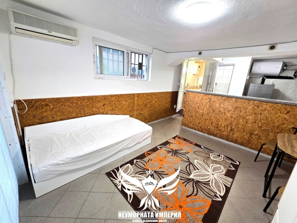 Дава се под наем Магазин в Асеновград - 21 кв.м за 206 € - Снимка #1