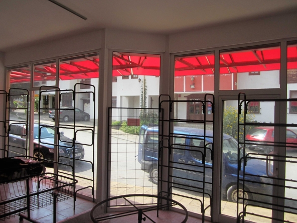 Магазин в с. Кранево, Област Добрич - 40 кв.м за 1550 €/кв.м - Снимка #1