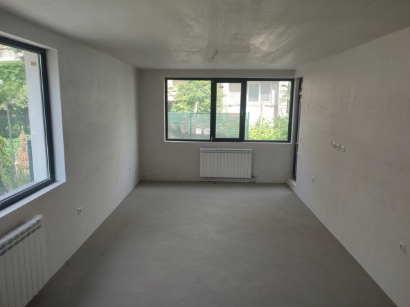 Двустаен апартамент в Търговище, Център - 70 кв.м за 1232 €/кв.м - Снимка #1