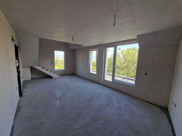 Мезонет в Благоевград, Освобождение - 148 кв.м за 541 €/кв.м - Снимка #1