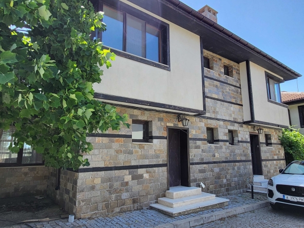 Къща в с. Кошарица, Област Бургас - 138 кв.м за 1606 €/кв.м - Снимка #1