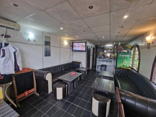 Заведение в Благоевград, Широк център - 35 кв.м за 1143 €/кв.м - Снимка #1