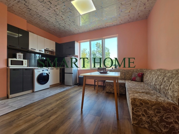 Дава се под наем Тристаен апартамент в Велико Търново, Център - 83 кв.м за 392.7 € - Снимка #1