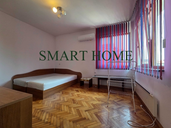 Дава се под наем Двустаен апартамент в Велико Търново, Център - 50 кв.м за 255 € - Снимка #1