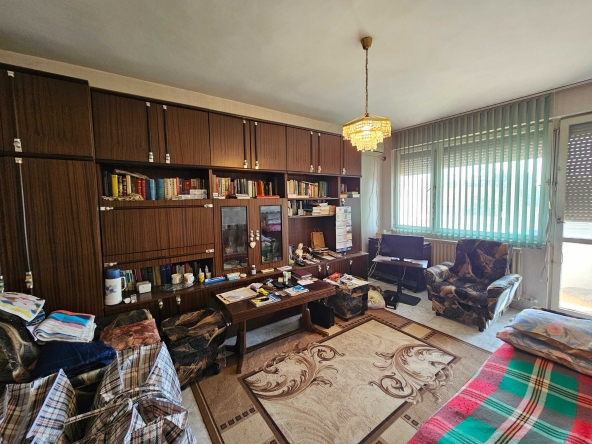 Тристаен апартамент в Горна Оряховица - 72 кв.м за 1153 €/кв.м - Снимка #1