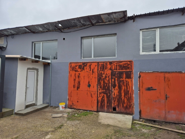 Дава се под наем Склад в София, Враждебна - 175 кв.м за 714 € - Снимка #1