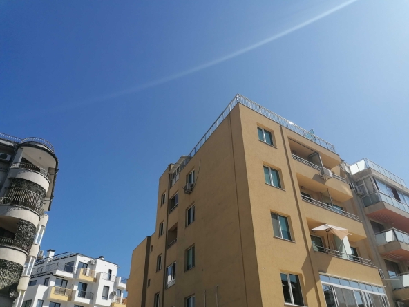 Дава се под наем Двустаен апартамент в Варна, Базар Левски - 60 кв.м за 402.9 € - Снимка #1