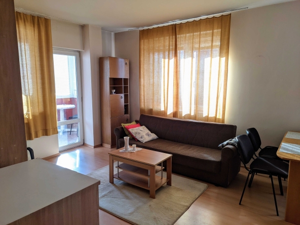 Дава се под наем Двустаен апартамент в София, Център - 75 кв.м за 650 € - Снимка #1