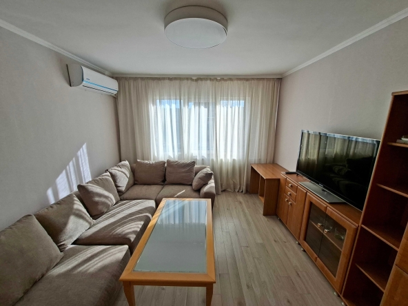 Дава се под наем Двустаен апартамент в София, Изток - 50 кв.м за 600 € - Снимка #1