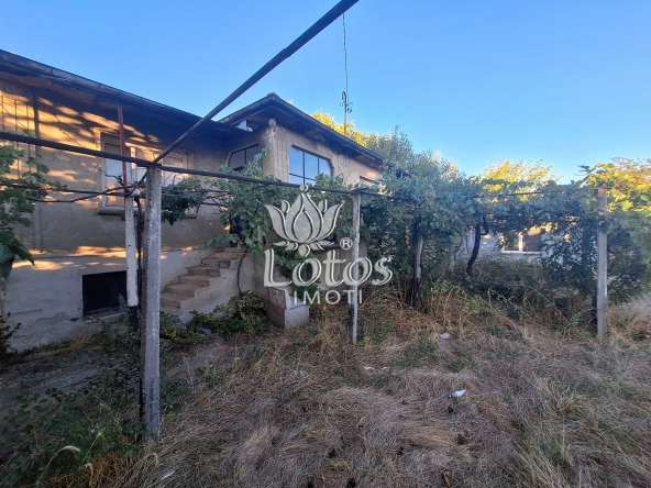 Къща в Съединение - 168 кв.м за 408 €/кв.м - Снимка #1