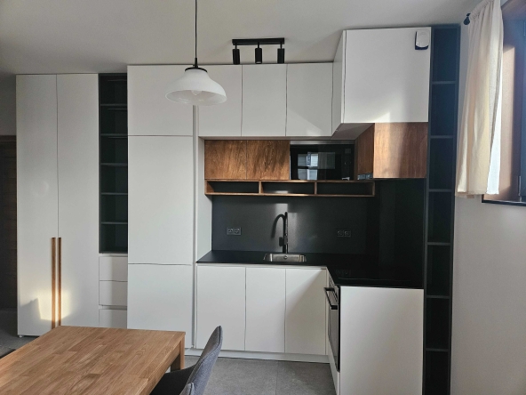 Дава се под наем Едностаен апартамент в София, Карпузица - 35 кв.м за 560 € - Снимка #1