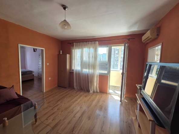 Дава се под наем Тристаен апартамент в Стара Загора, Кольо Ганчев - 65 кв.м за 204 € - Снимка #1