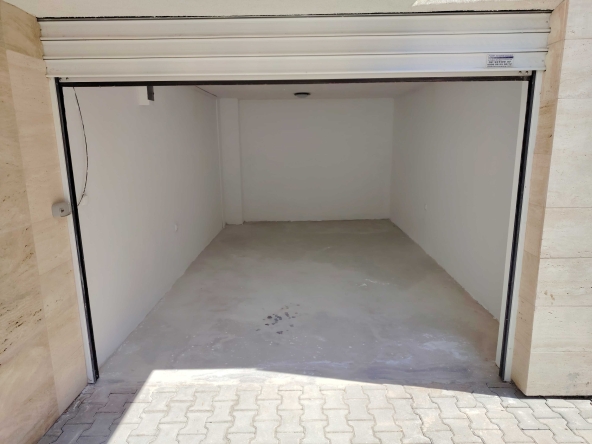 Дава се под наем Гараж / Паркомясто в София, Манастирски ливади - 20 кв.м за 142.8 € - Снимка #1