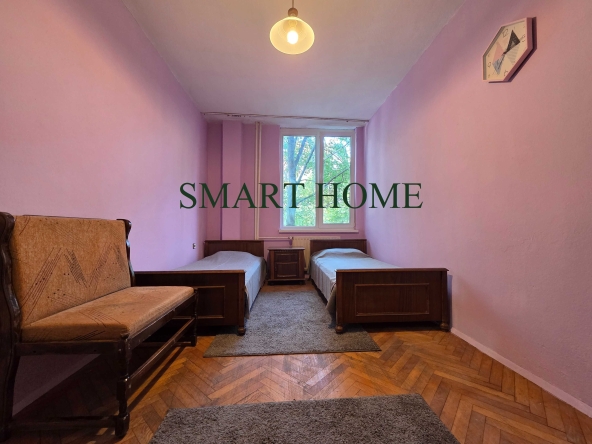 Дава се под наем Двустаен апартамент в Велико Търново, Колю Фичето - 65 кв.м за 280.5 € - Снимка #1