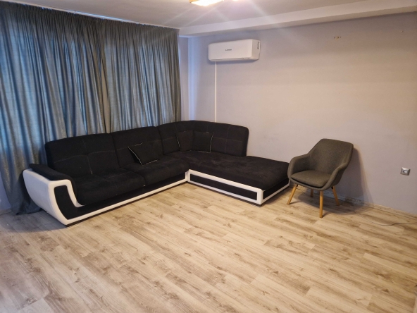 Дава се под наем Етаж от къща в Средец - 75 кв.м за 255 € - Снимка #1