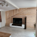 Дава се под наем Етаж от къща в Банско - 80 кв.м за 612 € - Снимка #1