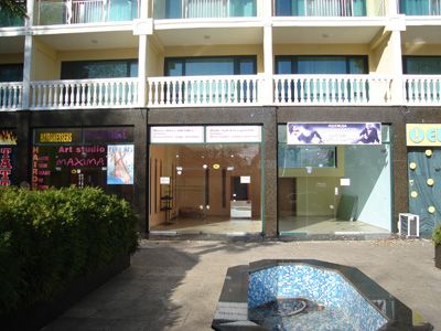 Магазин в к.к. Слънчев бряг - 45 кв.м за 1289 €/кв.м - Снимка #1