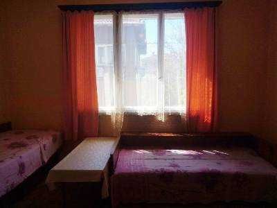 Дава се под наем  в София, Оборище - 16 кв.м за 244.29 € - Снимка #1