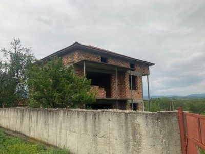 Къща в с. Бегунци, Област Пловдив - 260 кв.м за 151 €/кв.м - Снимка #1