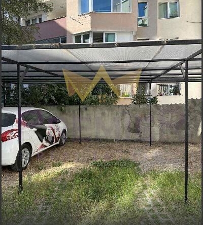 Гараж / Паркомясто в Варна, Погреби - 13 кв.м за 1270 €/кв.м - Снимка #1