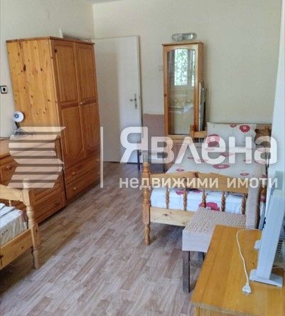 Дава се под наем Двустаен апартамент в Бургас, Възраждане - 36 кв.м за 306 € - Снимка #1