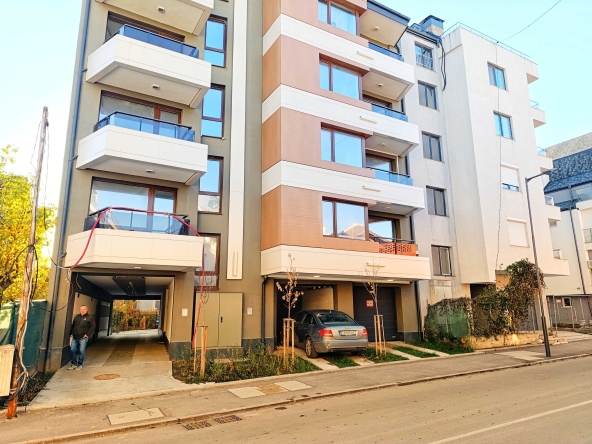 Тристаен апартамент в София, Кръстова вада - 142 кв.м за 1318 €/кв.м - Снимка #1