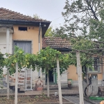 Къща в с. Бръшляница, Област Плевен - 100 кв.м за 281 €/кв.м - Снимка #1