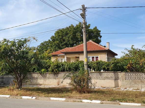 Къща в Пловдив, Западен - 200 кв.м за 319 €/кв.м - Снимка #1