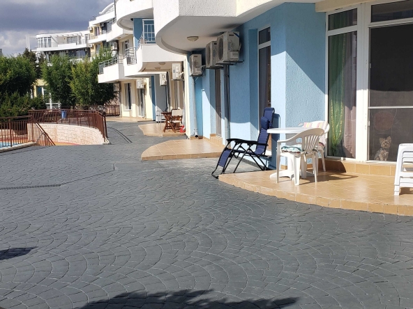 Двустаен апартамент в с. Кошарица, Област Бургас - 58 кв.м за 792 €/кв.м - Снимка #1