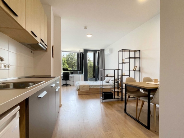 Дава се под наем Едностаен апартамент в София, Студентски град - 46 кв.м за 550 € - Снимка #1