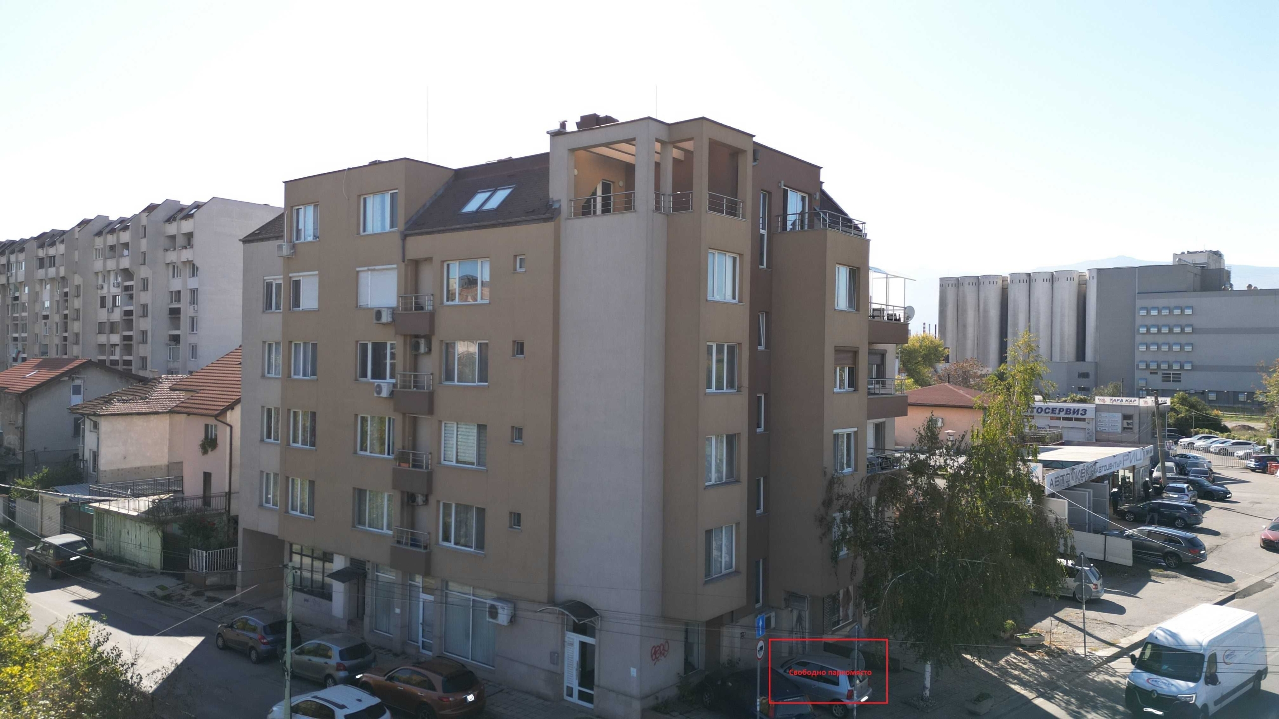 Дава се под наем Гараж / Паркомясто в София, НПЗ Хаджи Димитър - 8 кв.м за 51 € - Снимка #1