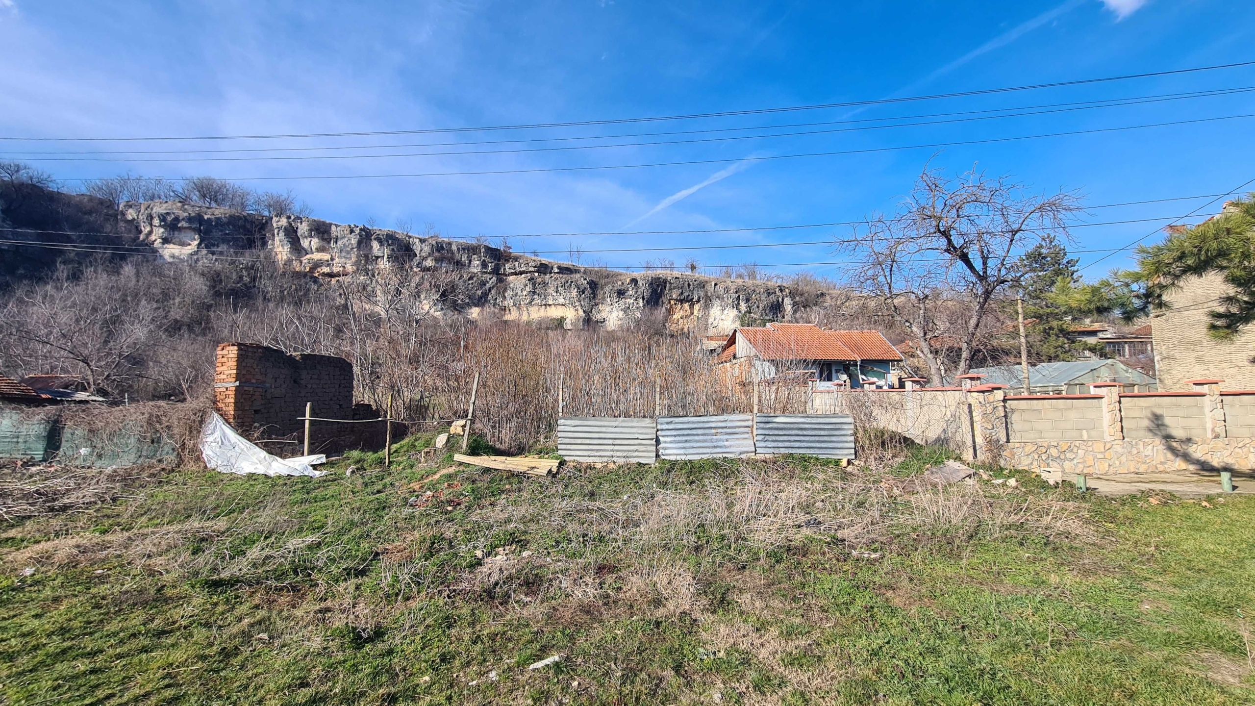 Парцел в с. Топчии, Област Разград - 1800 кв.м за 3 €/кв.м - Снимка #1