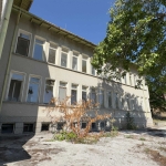 Къща в с. Гостилица, Област Габрово - 680 кв.м за 169 €/кв.м - Снимка #1