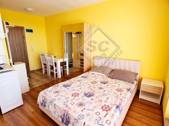 Дава се под наем Едностаен апартамент в к.к. Св.Св. Константин и Елена - 39 кв.м за 306 € - Снимка #1