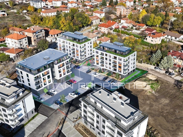 Тристаен апартамент в Пловдив, Коматево - 117 кв.м за 662 €/кв.м - Снимка #1