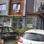 Дава се под наем Магазин в Смолян, Нов център - 206 кв.м за 897.6 € - Снимка #1