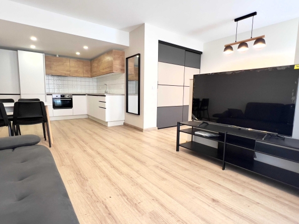 Дава се под наем Двустаен апартамент в Варна, Бриз - 70 кв.м за 750 € - Снимка #1