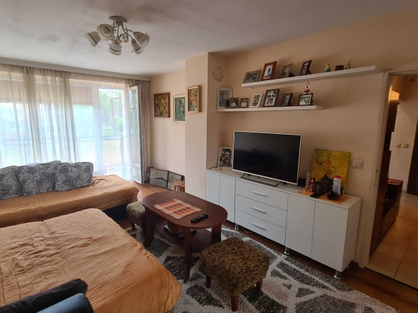 Тристаен апартамент в Разград, Житница - 95 кв.м за 902 €/кв.м - Снимка #1