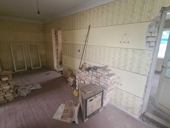 Къща в с. Гецово, Област Разград - 250 кв.м за 286 €/кв.м - Снимка #1