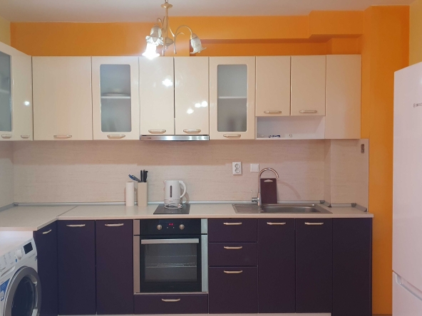 Дава се под наем Тристаен апартамент в София, Студентски град - 85 кв.м за 663 € - Снимка #1