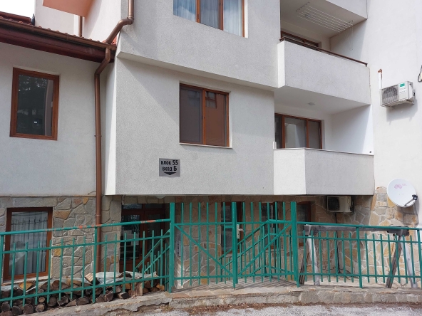 Двустаен апартамент в Смолян, Нов център - 63 кв.м за 1413 €/кв.м - Снимка #1