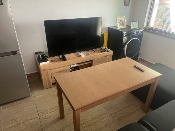 Дава се под наем  в Царево - 50 кв.м за 40.8 € - Снимка #1