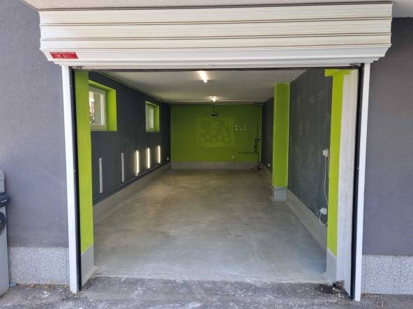 Дава се под наем Гараж / Паркомясто в София, Овча купел - 37 кв.м за 210 € - Снимка #1