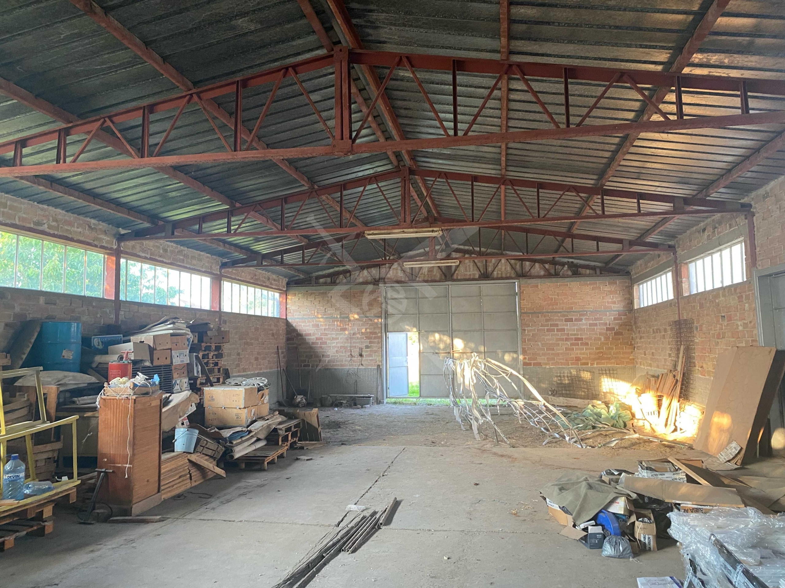 Склад в с. Скутаре, Област Пловдив - 1100 кв.м за 160 €/кв.м - Снимка #1